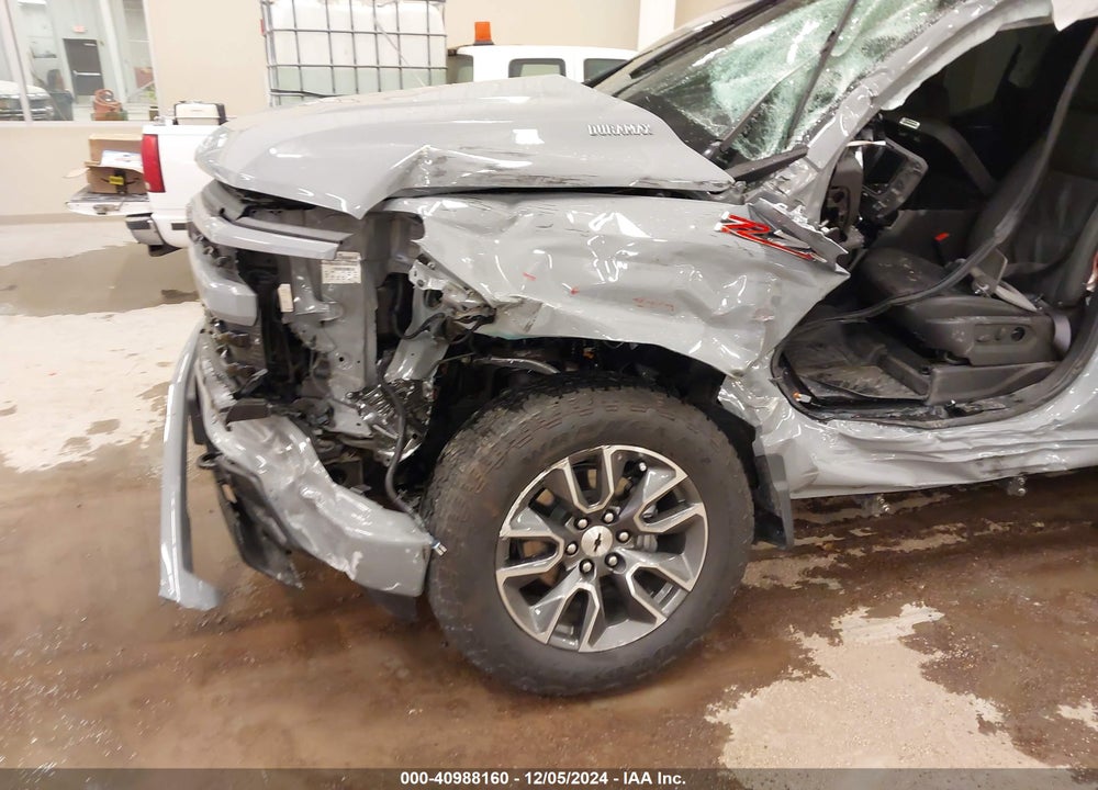 2024 CHEVROLET SILVERADO 1500 VIN: 1GCUDEE87RZ303187