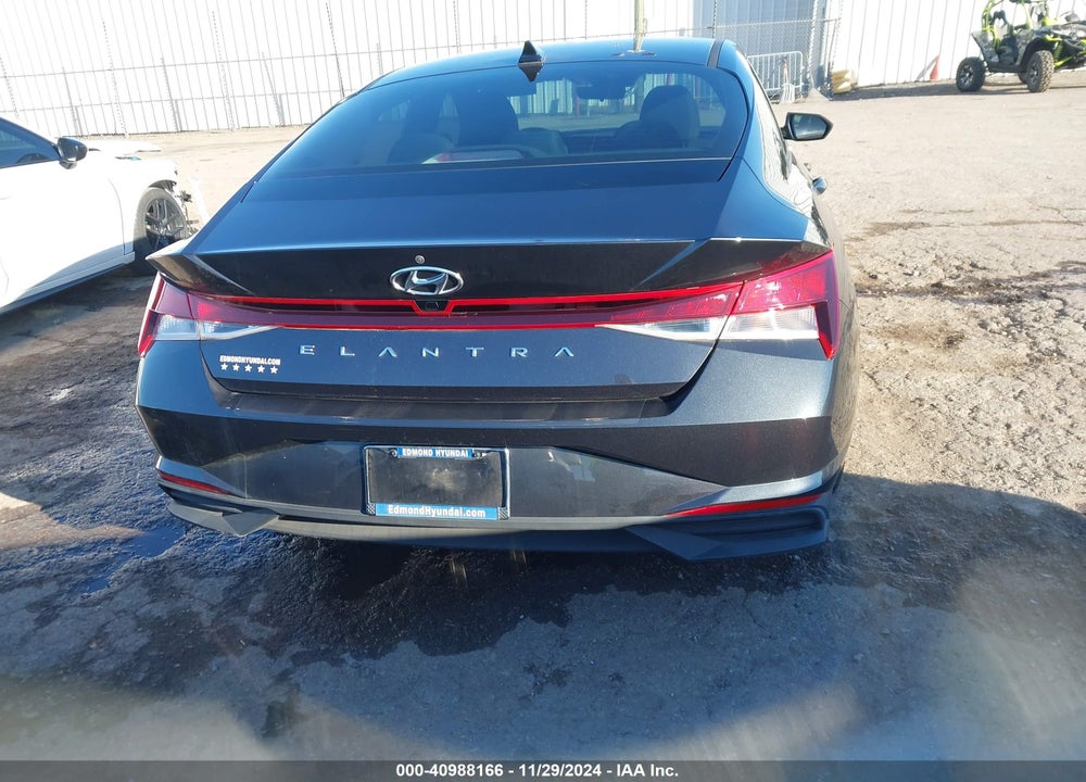2021 HYUNDAI ELANTRA VIN: 5NPLM4AG7MH046910