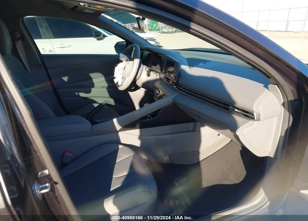 2021 HYUNDAI ELANTRA VIN: 5NPLM4AG7MH046910