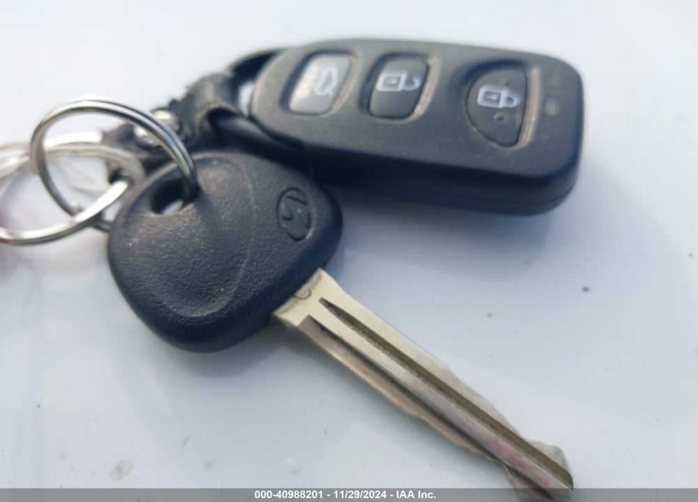 2018 HYUNDAI ELANTRA SEL VIN: KMHD84LF8JU512189