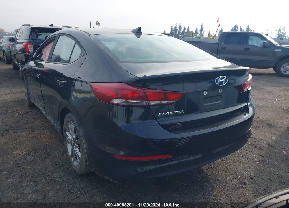 2018 HYUNDAI ELANTRA SEL VIN: KMHD84LF8JU512189