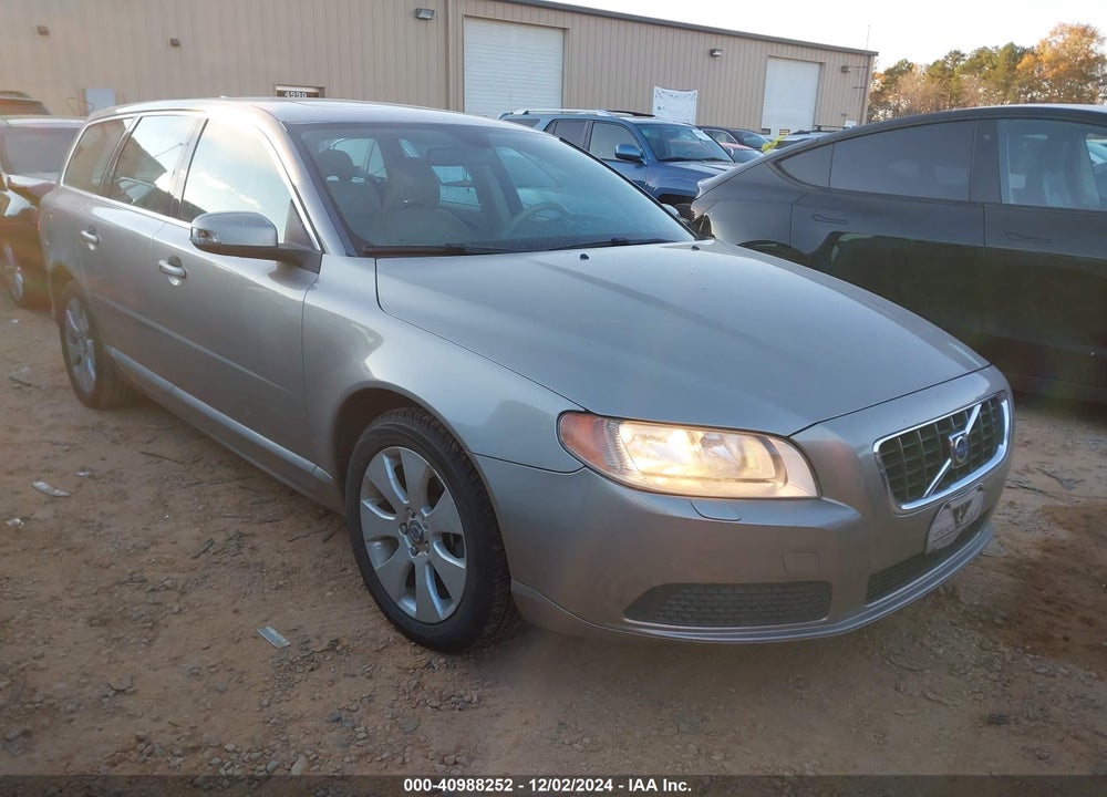 2008 VOLVO V70 3.2 VIN: YV1BW982781042800