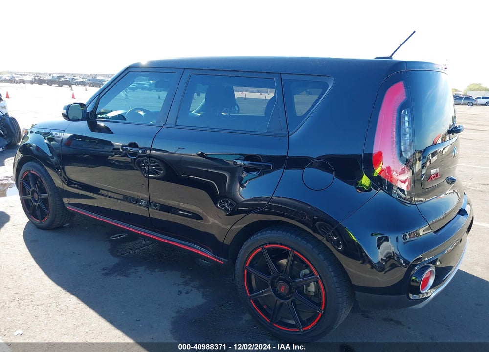 2018 KIA SOUL VIN: KNDJX3AAXJ7898320