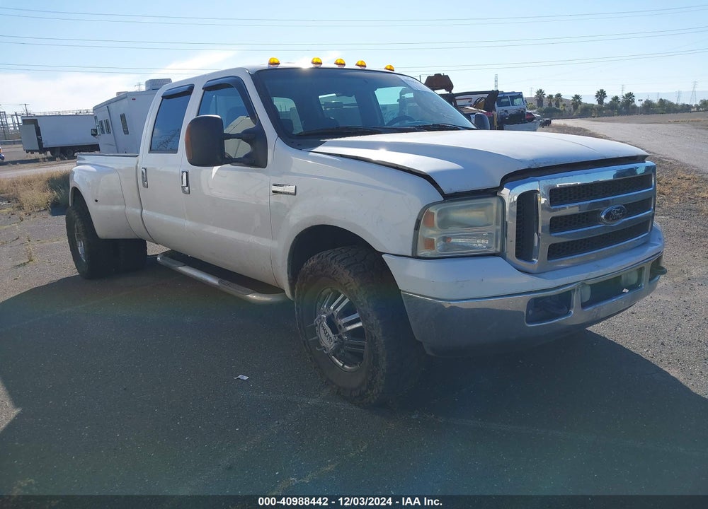 2005 FORD F-350 LARIAT/XL/XLT VIN: 1FTWW32P25EC27740
