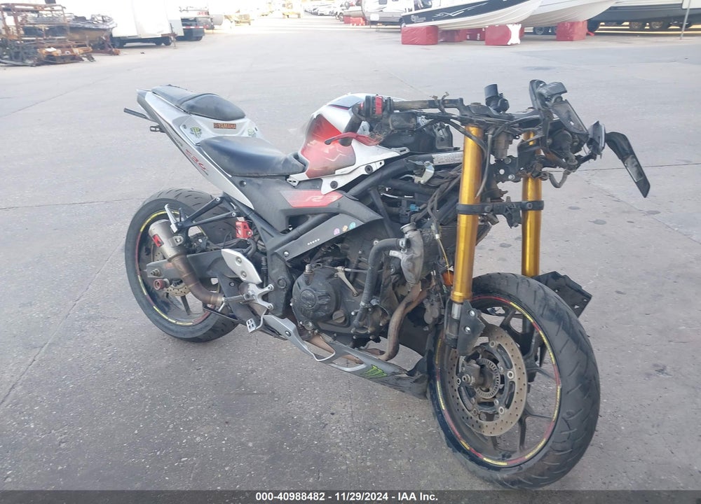 2020 YAMAHA YZFR3 A VIN: MH3RH18Y0LK003345