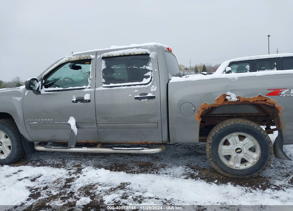 2009 CHEVROLET SILVERADO 1500 LT VIN: 3GCEK23379G229947