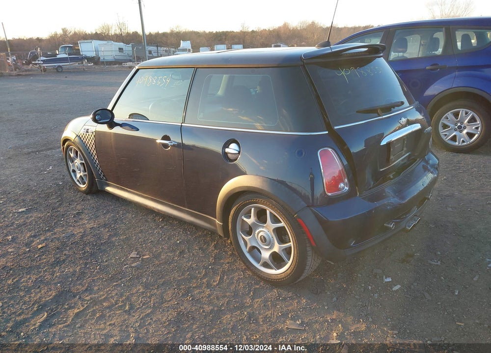 2006 MINI COOPER S VIN: WMWRE33536TJ40873