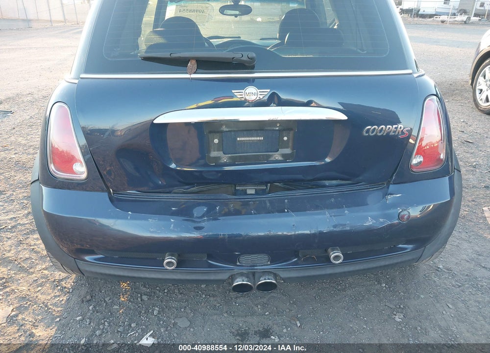 2006 MINI COOPER S VIN: WMWRE33536TJ40873
