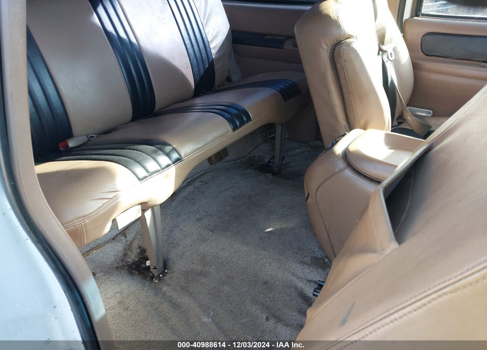 1999 CHEVROLET TAHOE VIN: 3GNEK18R1XG192356