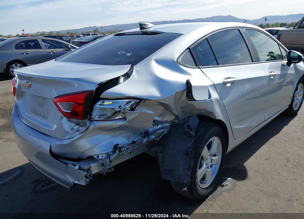 2019 CHEVROLET CRUZE LS VIN: 1G1BC5SM0K7129467