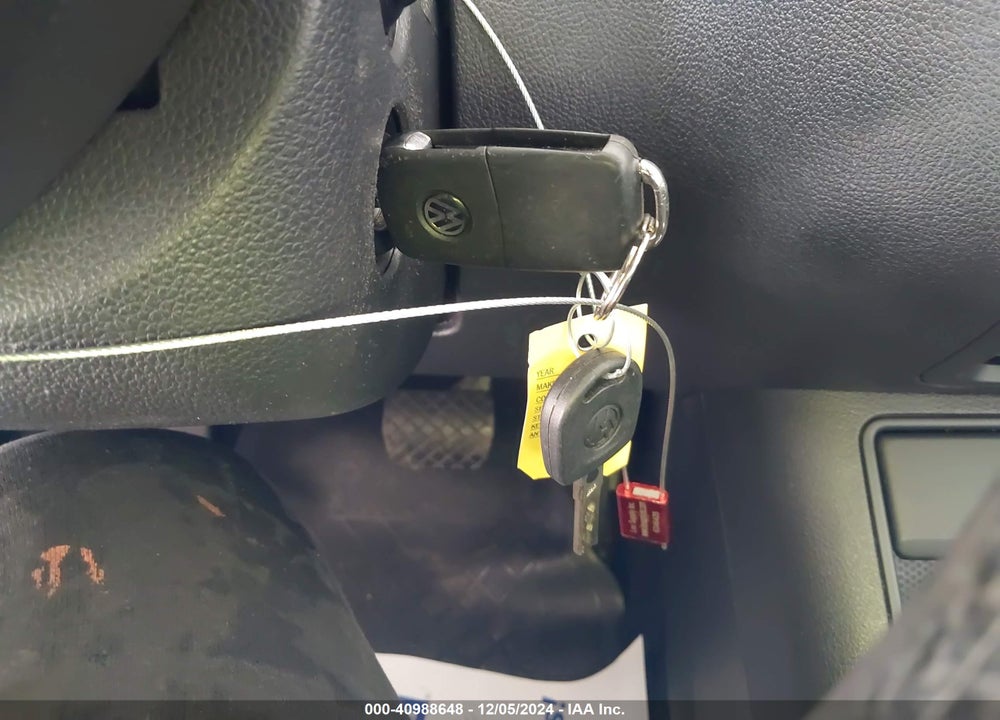 2013 VOLKSWAGEN TIGUAN S VIN: WVGBV7AX0DW533155