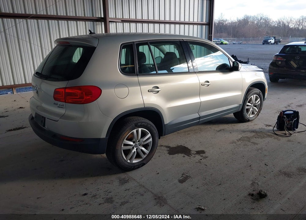 2013 VOLKSWAGEN TIGUAN S VIN: WVGBV7AX0DW533155