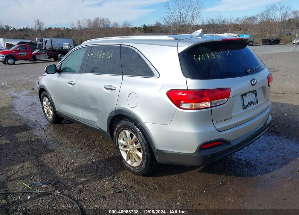 2016 KIA SORENTO 2.4L LX VIN: 5XYPGDA31GG147037