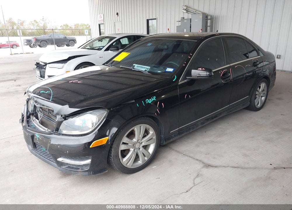 2013 MERCEDES-BENZ C 250 LUXURY/SPORT VIN: WDDGF4HB2DR259591