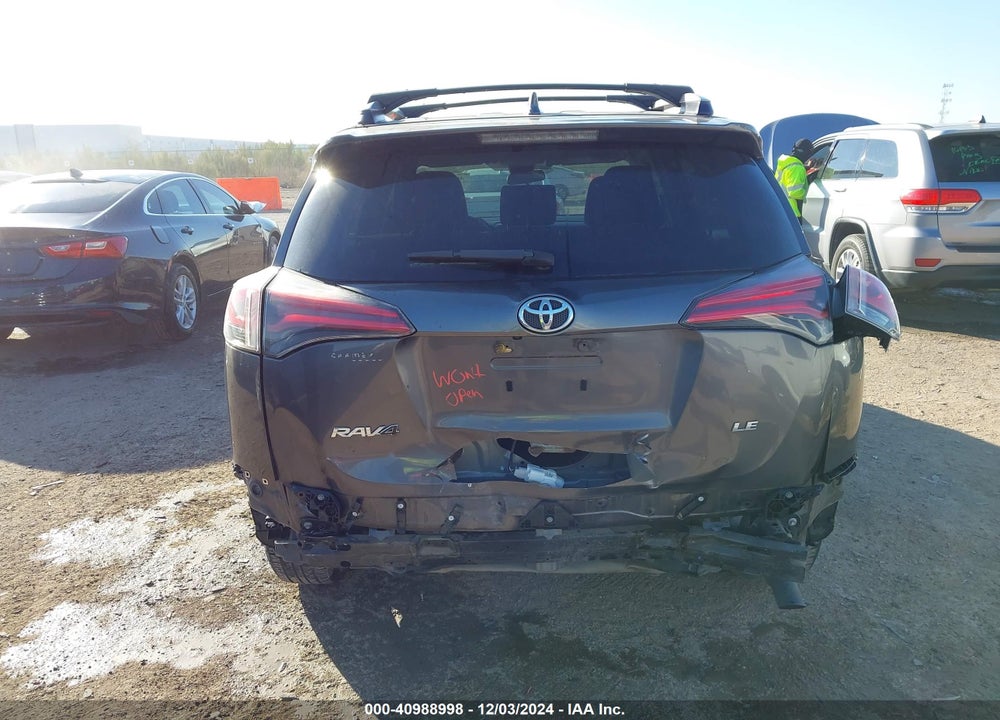 2018 TOYOTA RAV4 VIN: JTMZFREV4JJ740645