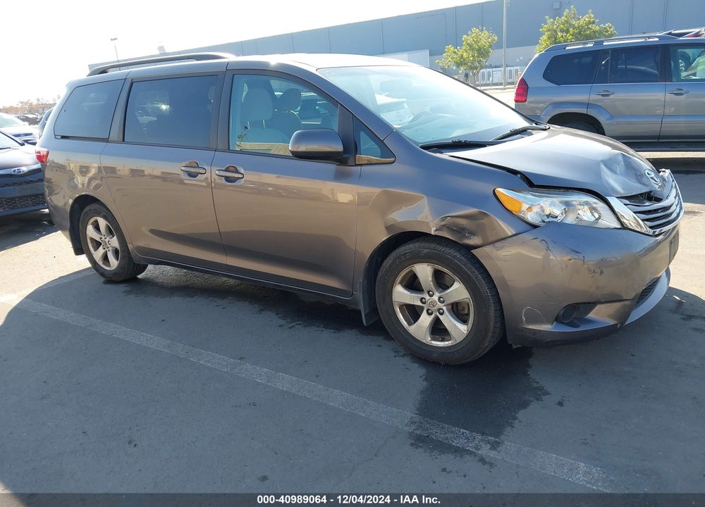 2016 TOYOTA SIENNA LE 8 PASSENGER VIN: 5TDKK3DC4GS752090