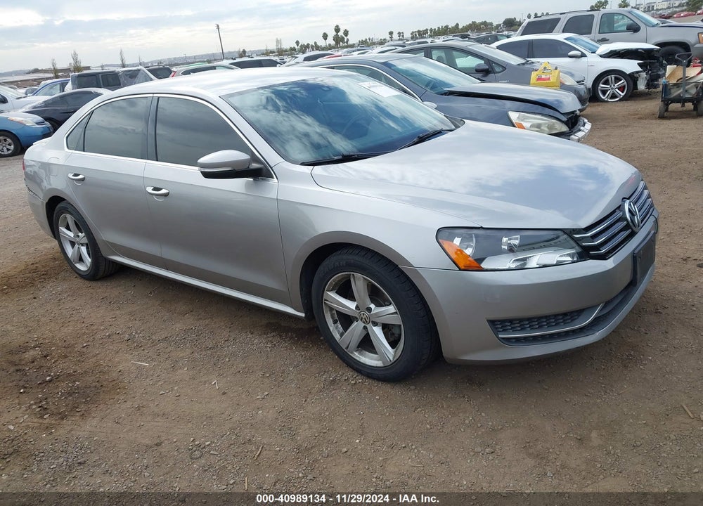 2013 VOLKSWAGEN PASSAT 2.5L SE VIN: 1VWBP7A30DC090256