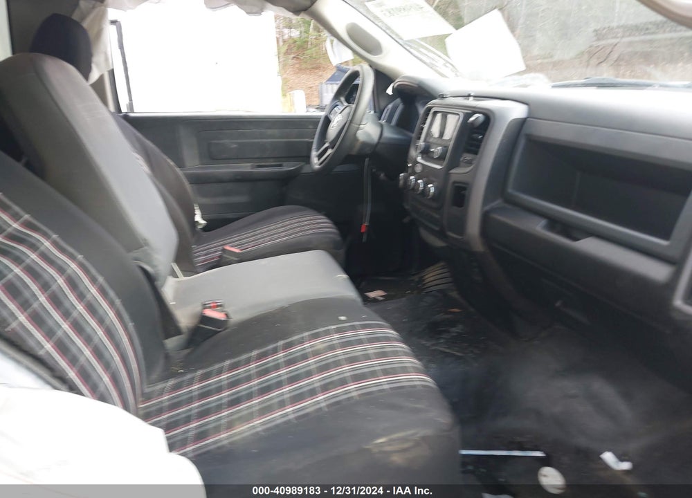 2019 RAM 1500 CLASSIC VIN: 3C6JR6DG8KG619844