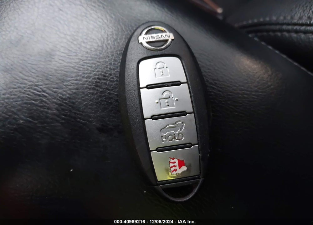 2016 NISSAN ROGUE SL VIN: 5N1AT2MV7GC828063