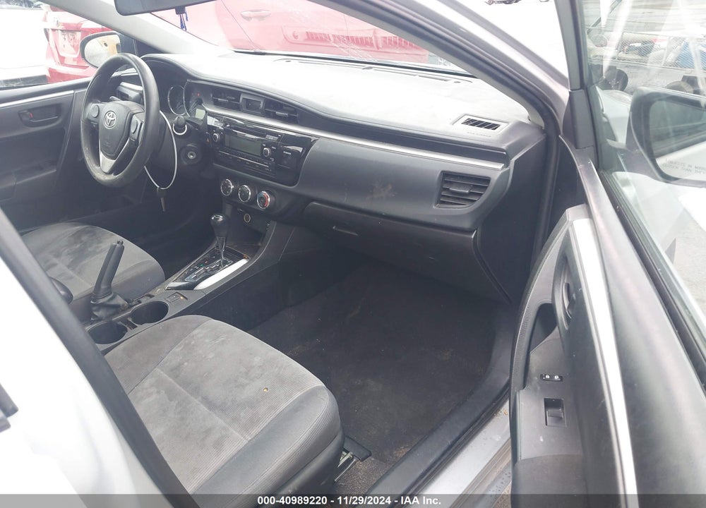 2015 TOYOTA COROLLA VIN: 5YFBURHE4FP290680