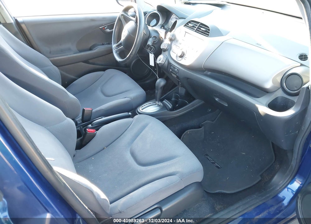 2009 HONDA FIT VIN: JHMGE88289S042081