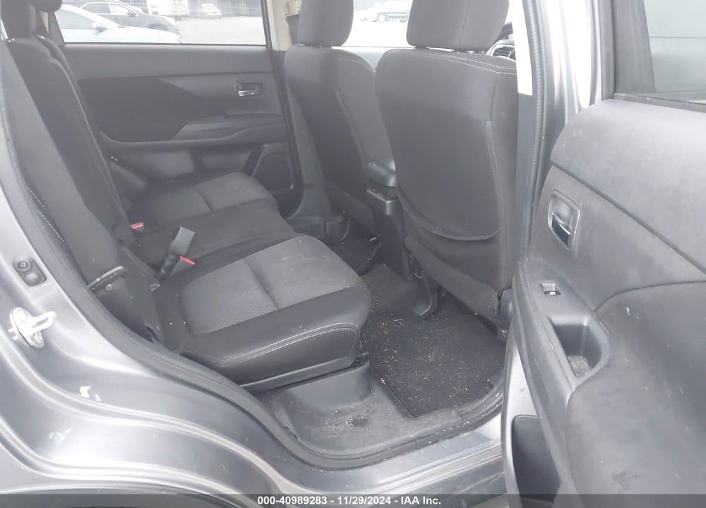 2018 MITSUBISHI OUTLANDER ES VIN: JA4AZ3A34JZ056728
