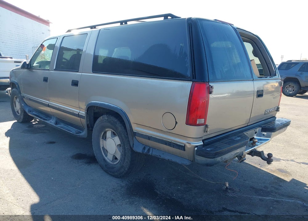 1998 CHEVROLET SUBURBAN 1500 VIN: 3GNFK16R5WG127760
