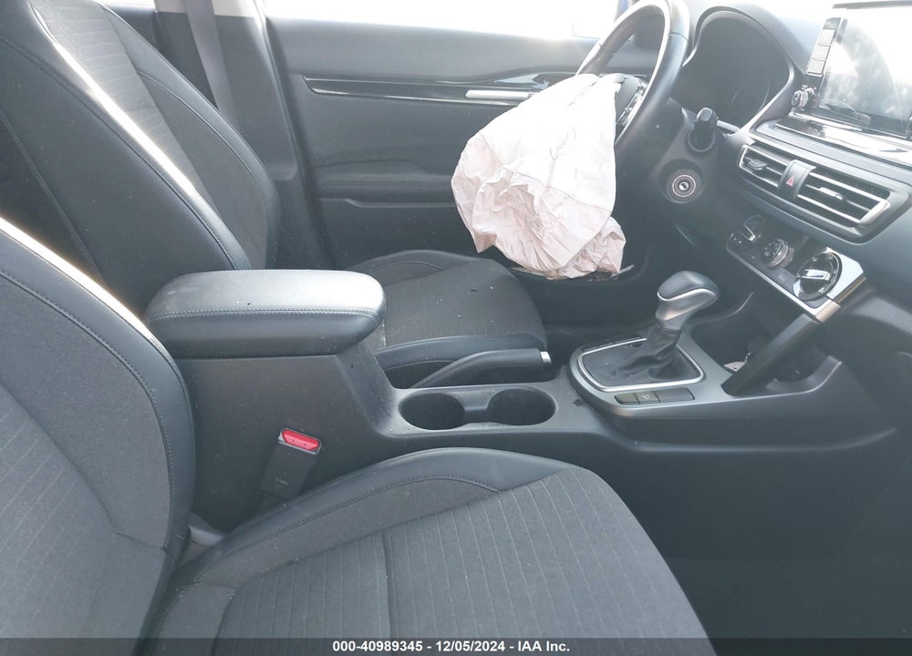2021 KIA SELTOS S VIN: KNDEU2AA2M7203952