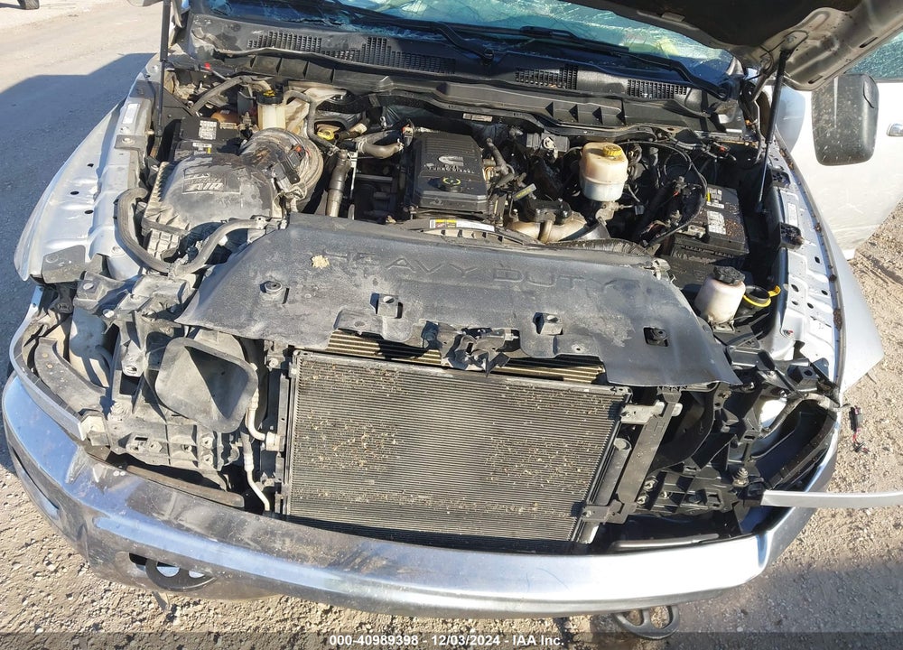 2016 RAM 2500 SLT VIN: 3C6UR5DL5GG150370