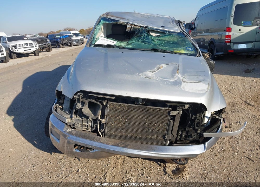 2016 RAM 2500 SLT VIN: 3C6UR5DL5GG150370