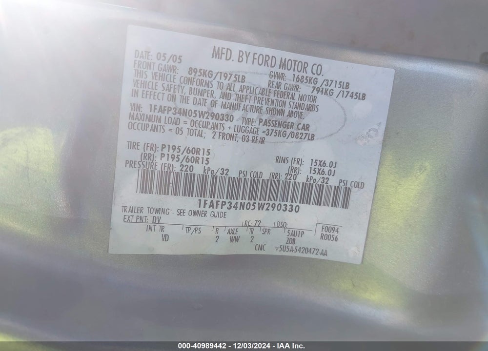 2005 FORD FOCUS ZX4 VIN: 1FAFP34N05W290330