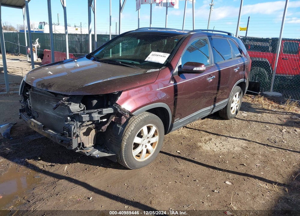 2011 KIA SORENTO LX VIN: 5XYKTCA19BG178849