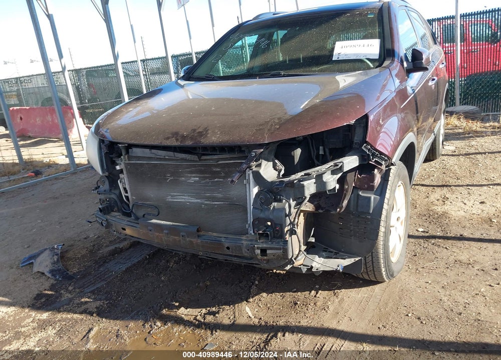 2011 KIA SORENTO LX VIN: 5XYKTCA19BG178849