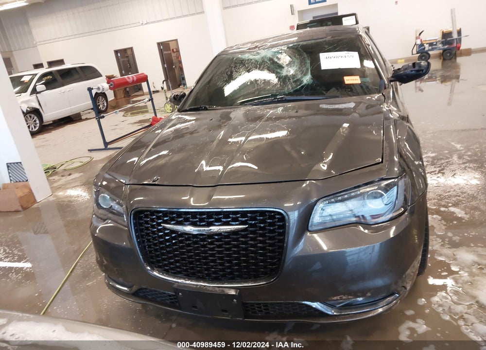2019 CHRYSLER 300 300S AWD VIN: 2C3CCAGG0KH634442
