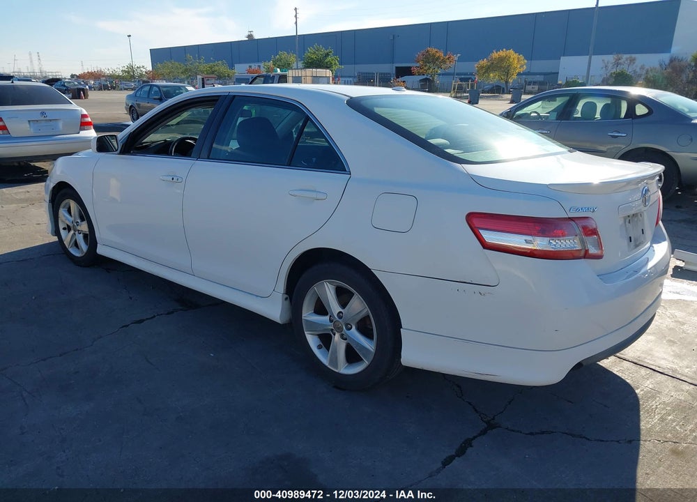 2011 TOYOTA CAMRY SE VIN: 4T1BF3EK7BU652267