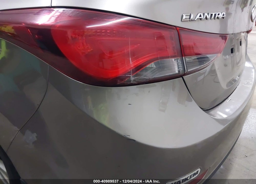 2016 HYUNDAI ELANTRA SE VIN: 5NPDH4AE2GH688527