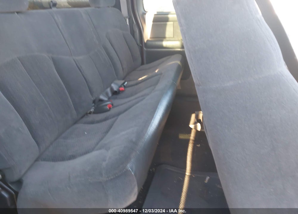2002 CHEVROLET SILVERADO 1500 LS VIN: 2GCEK19T221303534