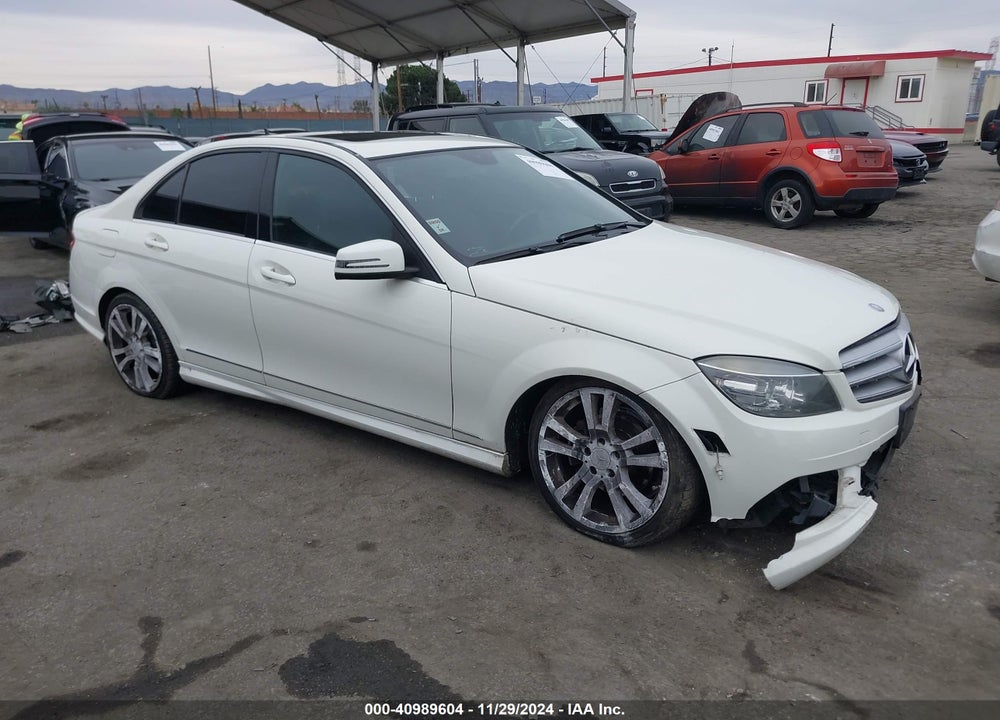 2011 MERCEDES-BENZ C 300 LUXURY/SPORT VIN: WDDGF5EBXBA519726