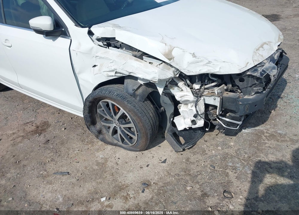 2017 VOLKSWAGEN JETTA VIN: 3VWDB7AJ6HM318609