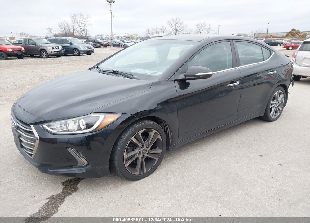 2017 HYUNDAI ELANTRA VIN: KMHD84LF8HU266903