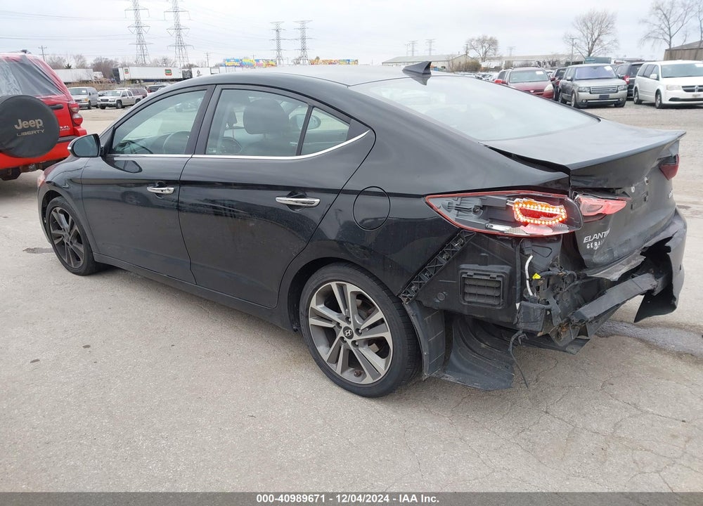 2017 HYUNDAI ELANTRA VIN: KMHD84LF8HU266903
