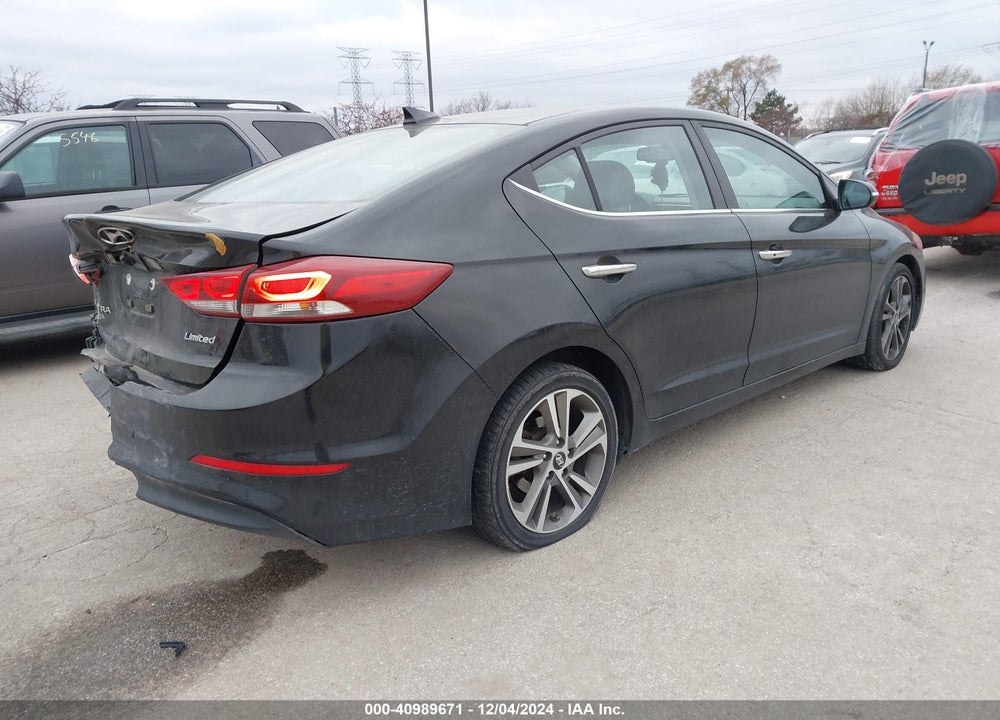 2017 HYUNDAI ELANTRA VIN: KMHD84LF8HU266903