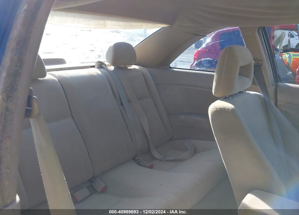 2003 HONDA CIVIC LX VIN: 1HGEM215X3L066284