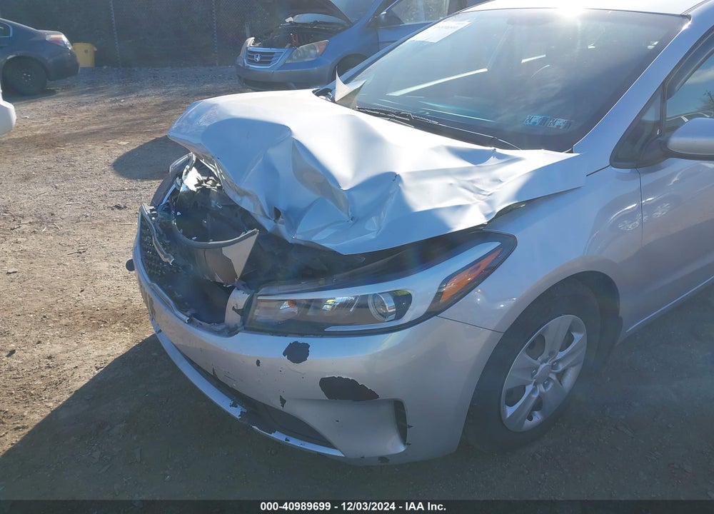 2018 KIA FORTE LX VIN: 3KPFK4A73JE254334
