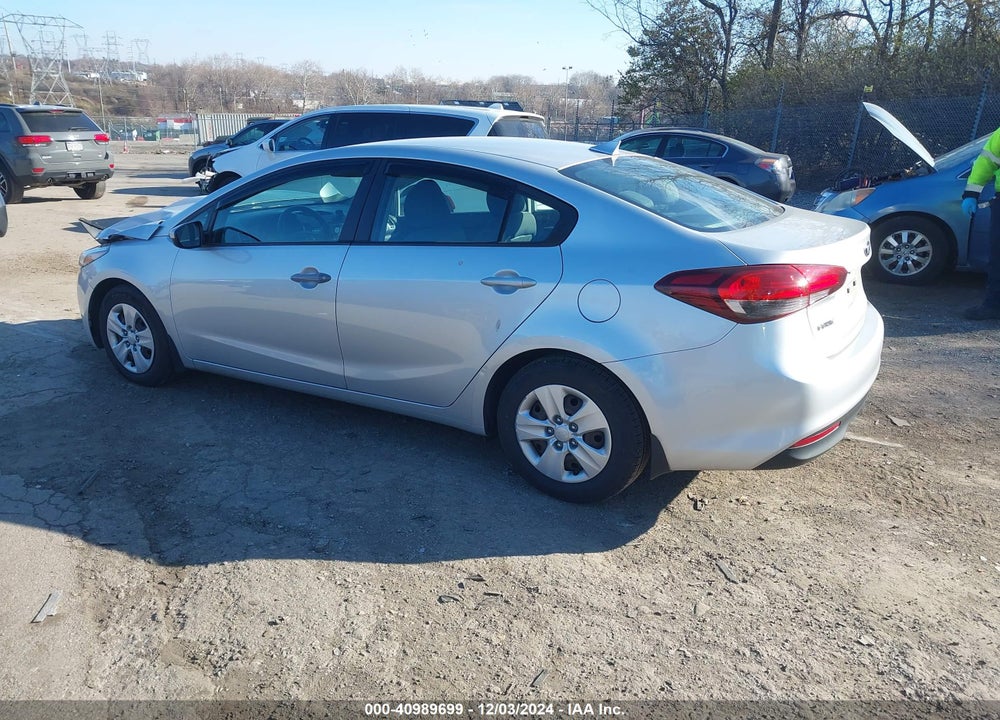 2018 KIA FORTE LX VIN: 3KPFK4A73JE254334