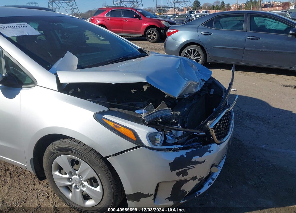 2018 KIA FORTE LX VIN: 3KPFK4A73JE254334
