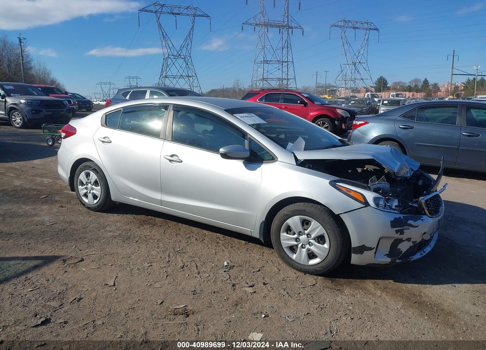 2018 KIA FORTE LX VIN: 3KPFK4A73JE254334
