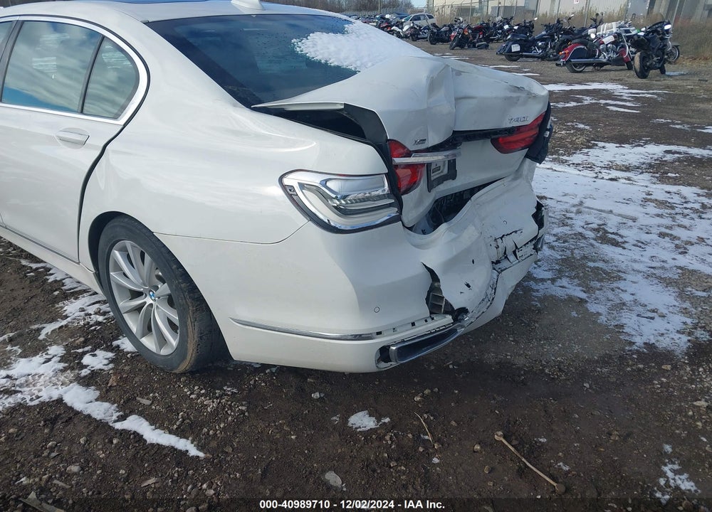2018 BMW 740 VIN: WBA7E4C57JGV24007