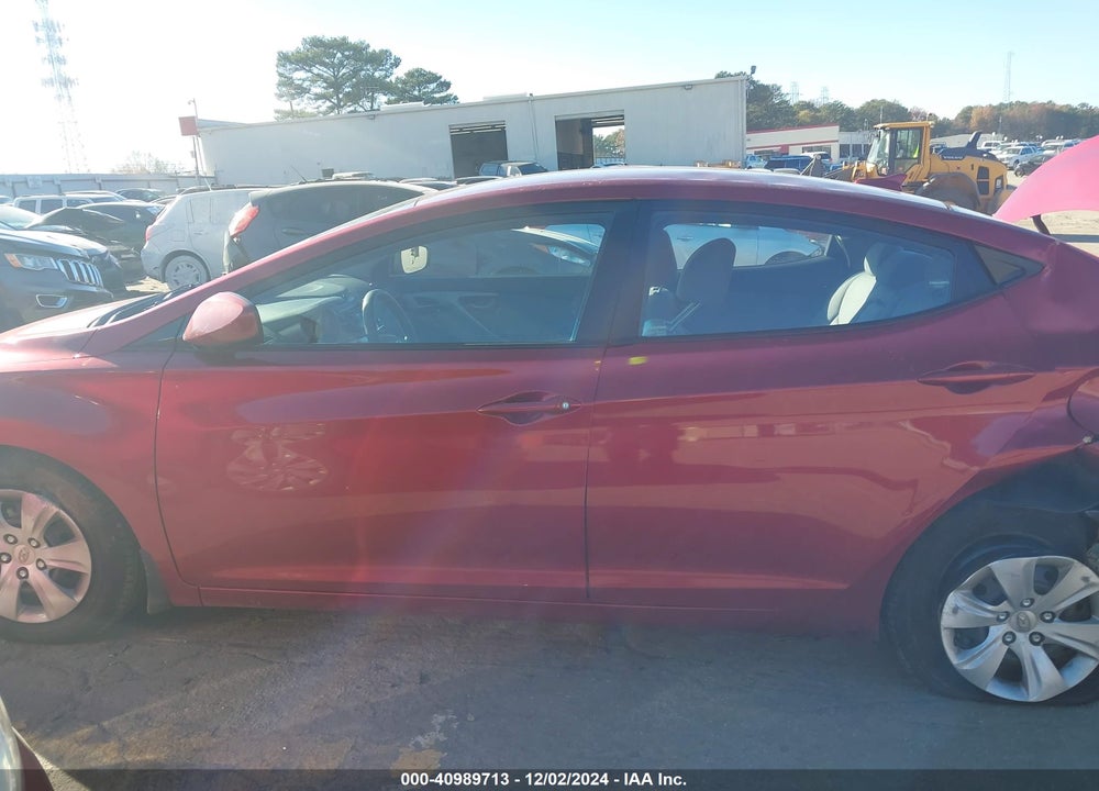 2016 HYUNDAI ELANTRA SE VIN: 5NPDH4AE0GH717085