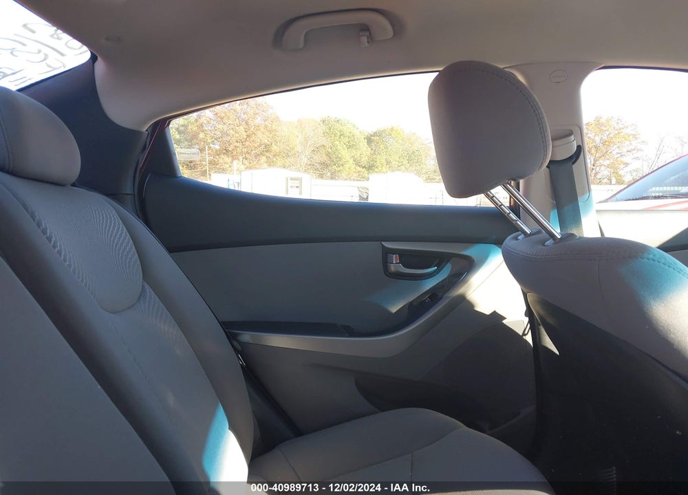 2016 HYUNDAI ELANTRA SE VIN: 5NPDH4AE0GH717085